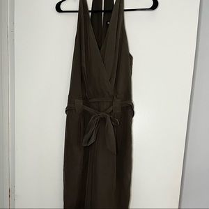Army green jumpsuit from express. Size 6